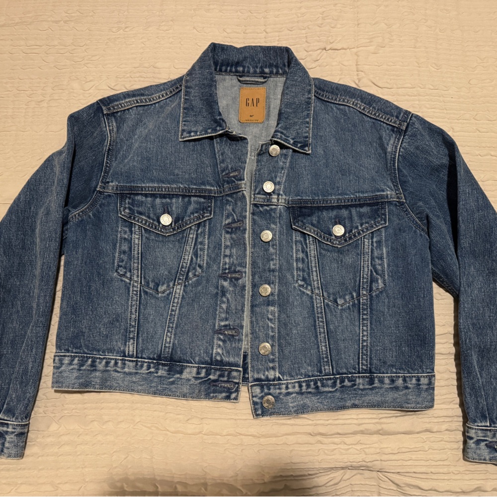 GAP Cropped Jean Jacket Medium Petite